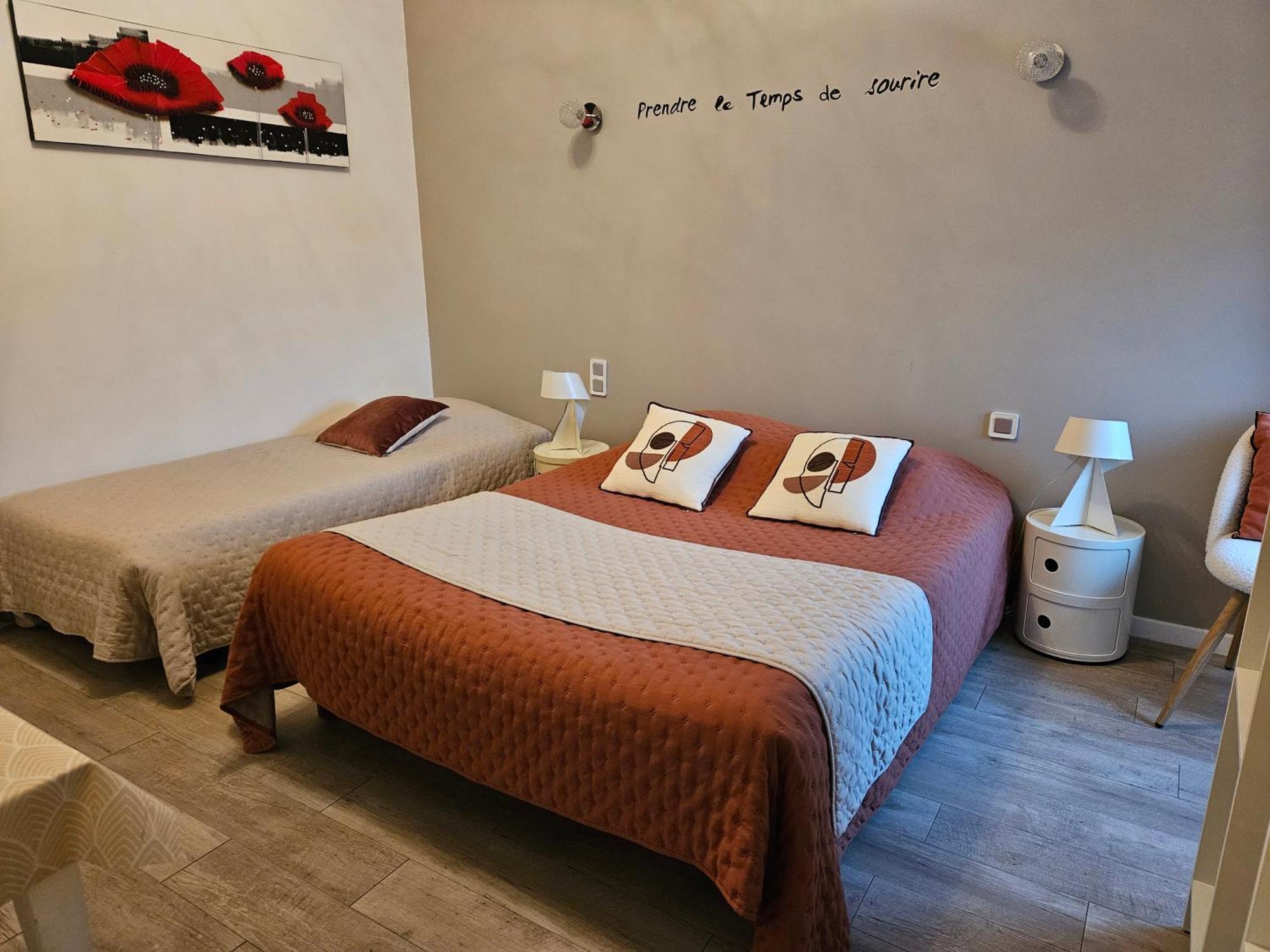 A La Gloriette Bed and Breakfast Neuville-du-Poitou Exteriör bild